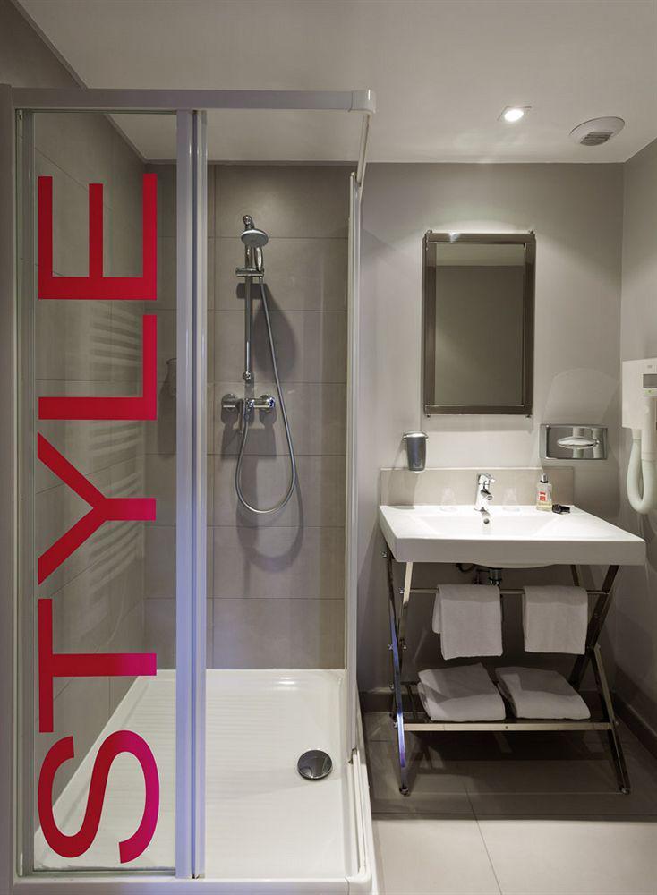 Ibis Styles Antibes Juan Les Pins Hotel Bagian luar foto