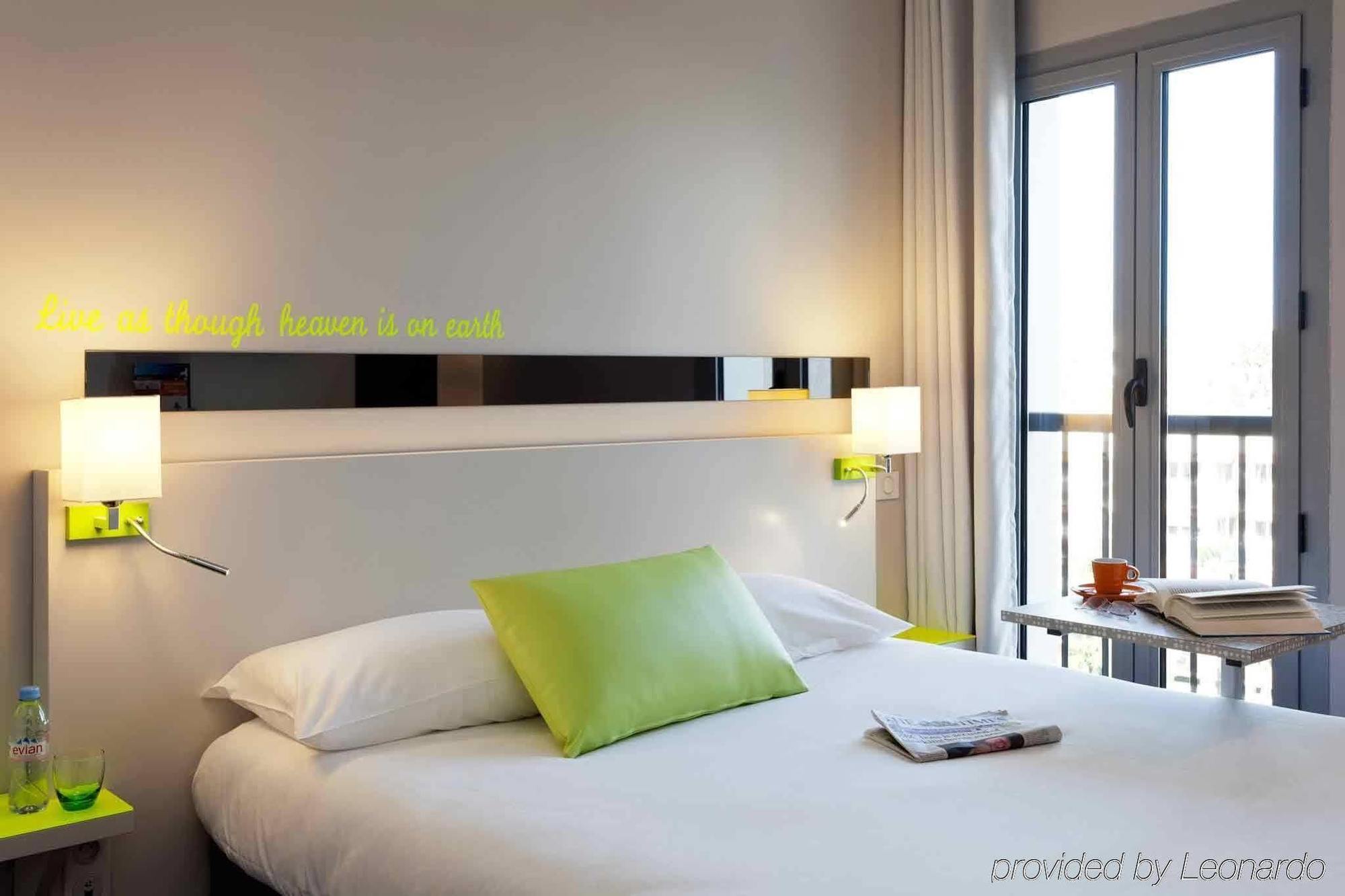 Ibis Styles Antibes Juan Les Pins Hotel Bagian luar foto