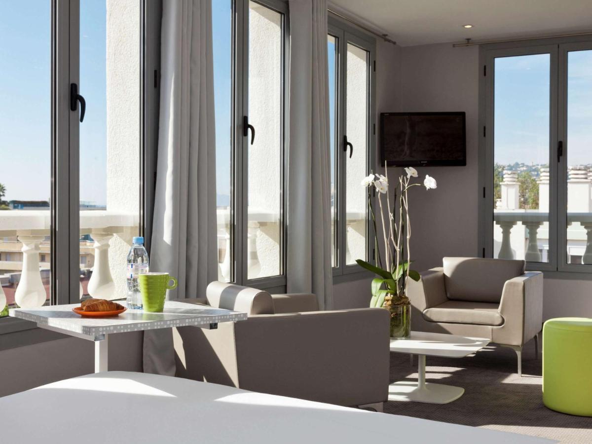 Ibis Styles Antibes Juan Les Pins Hotel Bagian luar foto